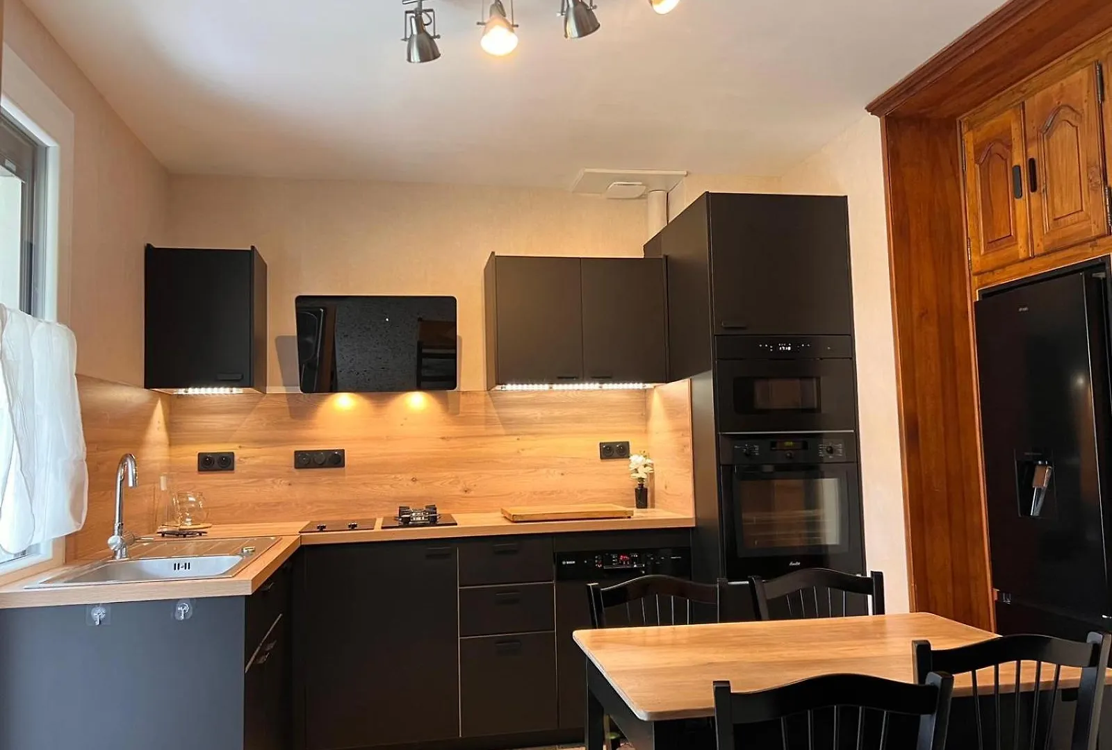 Appartement Calme Avec Jardin Dans Maison Le Poet  France
