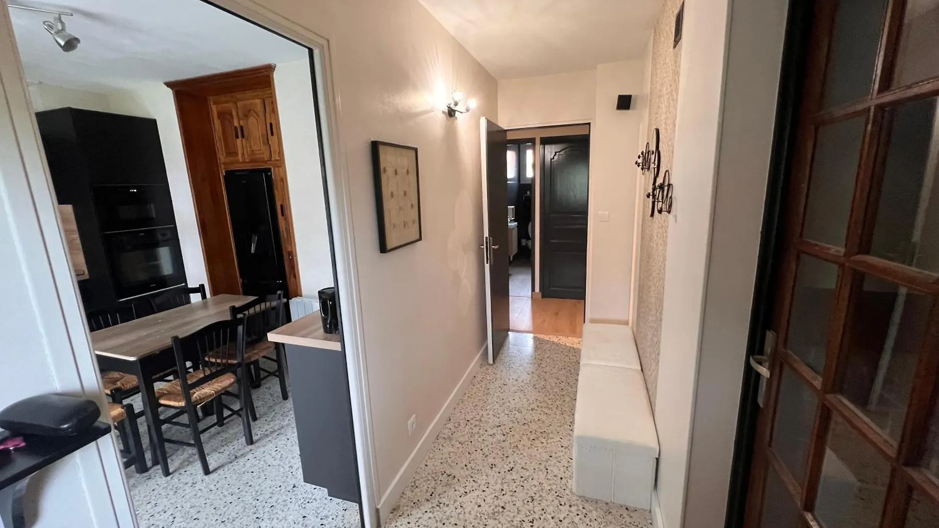 Appartement Calme Avec Jardin Dans Maison Le Poet  Le Poet (Le Poet, Hautes-Alpes)